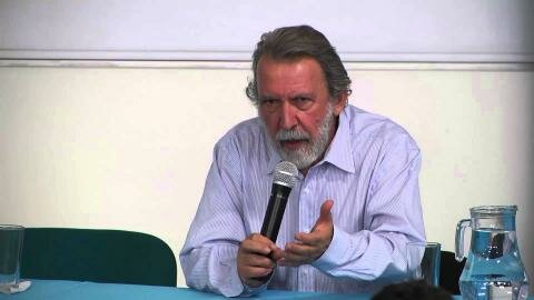 Desarrollo, Transformación y Perfeccionamiento de la Economía: Luis Razeto