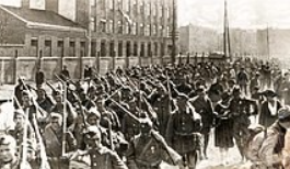 Soviets attempt to take Warsaw