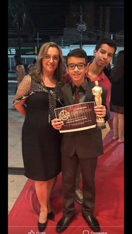 Ganhei o prêmio de melhor documentário cômico no concurso de vídeos do Esquema Único