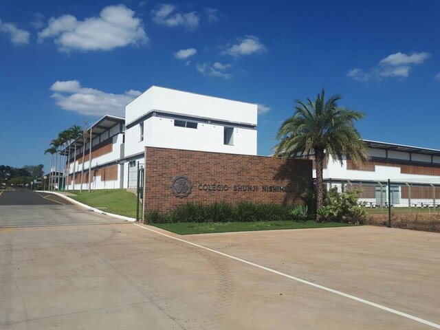 Fundação da escola