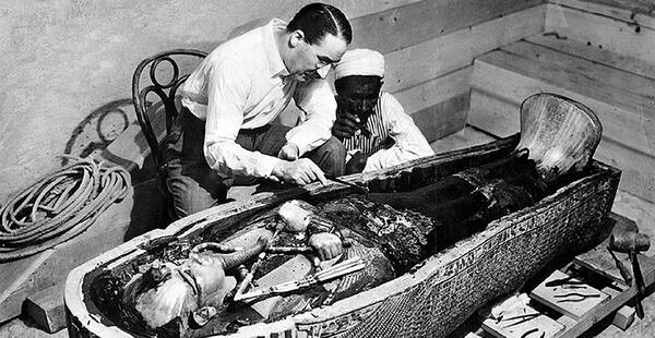 DESCUBRIMIENTO DE LA TUMBA DE TUTANKHAMON