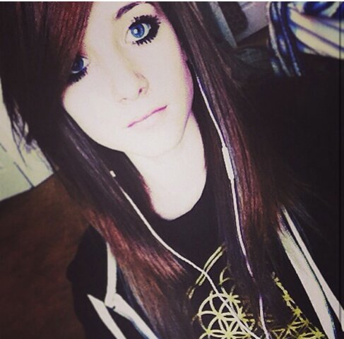 (Adolescence) Navigating Middle School: Identity vs Role Confusion