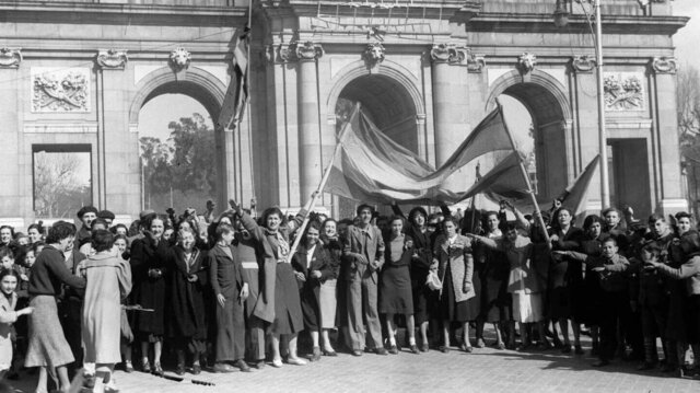 El ejército franquista entra en Madrid.
