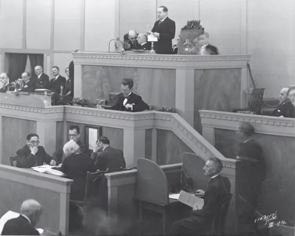 No intervención de La Sociedad de Naciones