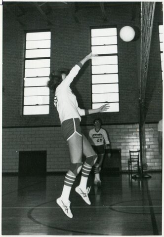 Women Set Up Their Own Athletic Teams