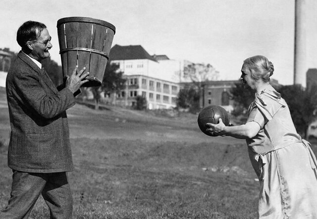 México 1er país extranjero en adoptar el baloncesto