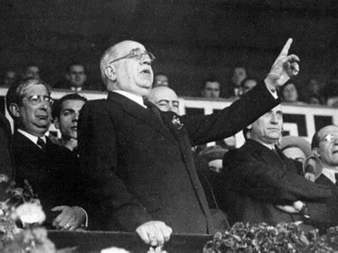 Dimisión del gobierno Azaña