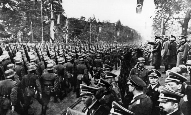 Inicio de la invasión de Polonia por parte de Alemania ( 1 de septiembre de 1939 )