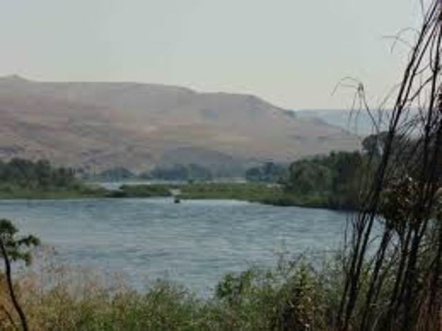 Lewis reaches the Clear Water River