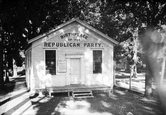 Republican Party is formed
