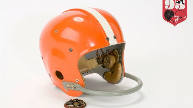 The Radiohead: The First Helmet with Radio Communication