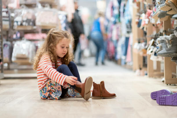 Roxanne's shopping trip: Initiative versus Guilt