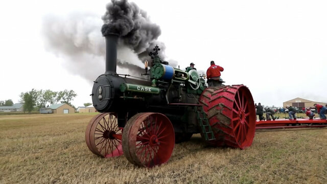 Steam tractor