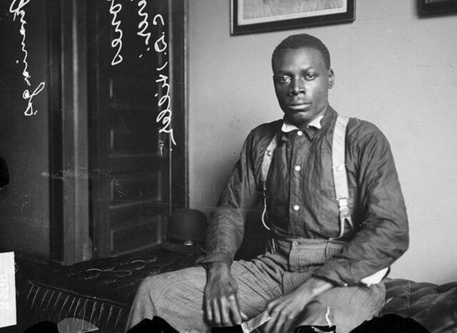 Fingerprints are First Used in US Courts