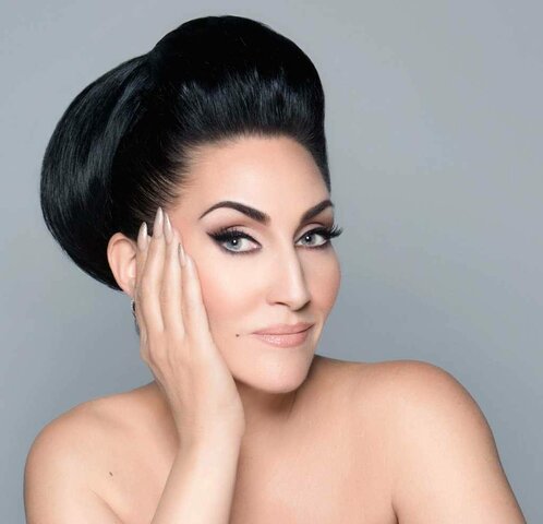 1960 “Gina Lollobrigida’s styling”, μοιραία εμφάνιση με ένταση στα μάτια