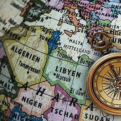 Timeline: LOS PRINCIPALES PARADIGMAS DISCIPLINARES DE GEOGRAFÍA