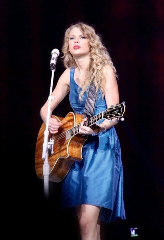 BB Dakota Star Lake Dress