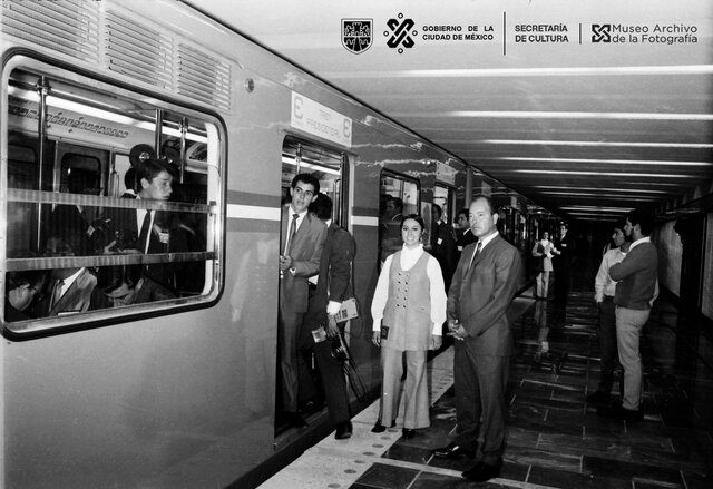 PRIMER VIAJE EN METRO AL ZOCALO DE MÉXICO