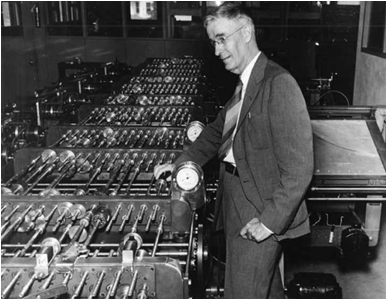 Vannevar Bush construyo la primera computadora analógica.