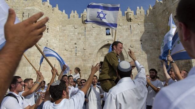 10% POBLACIÓ JA ES JUEVA