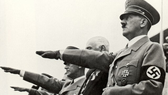 Hitler puja al poder