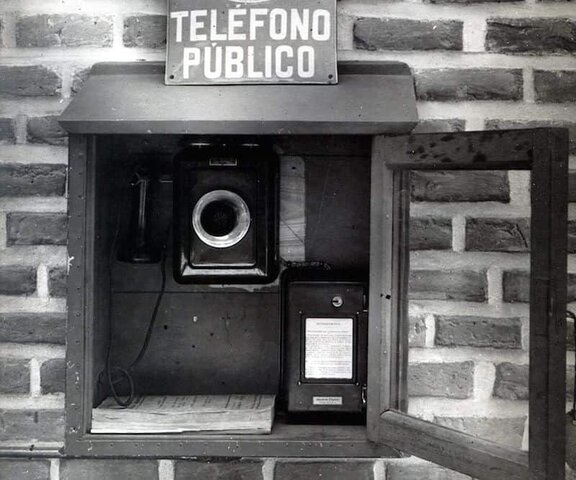 CABINA TELEFÓNICA
