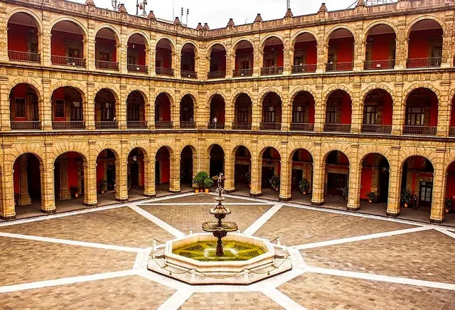 Fundación del Colegio de San Ildefonso