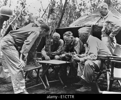 Estados Unidos aprueba la operación Cartwheel (en marzo).