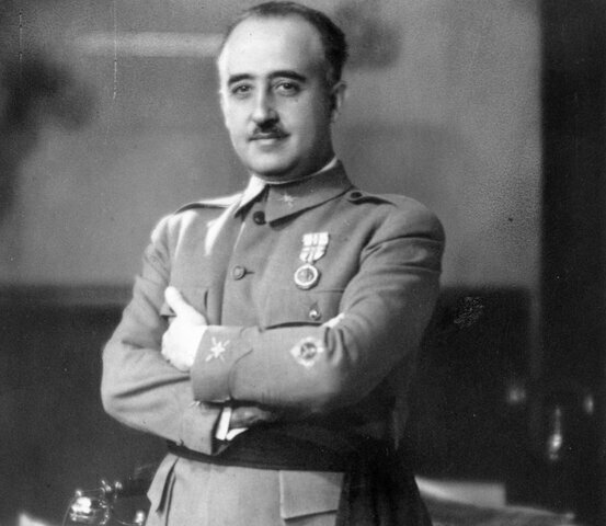 Franco nombrado generalísimo de los ejércitos y jefe de Estado