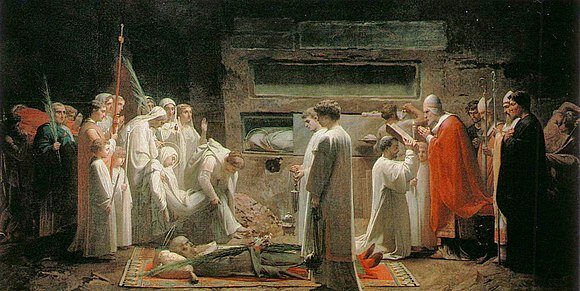 Destaca la iglesia primitiva fundamentando su doctrina en la vida comunitaria