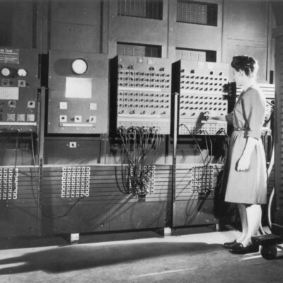 Timeline: Computer History: 1940's