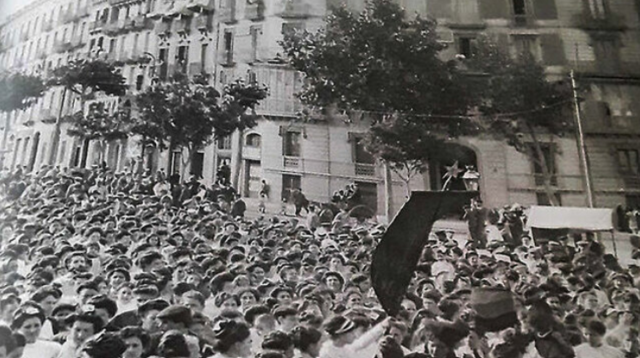 APAREIXEN LES LLEIS RACIALS PER LES QUALS ELS JUEUS PERDEN ELS SEUS DRETS CIVILS I POLÍTICS