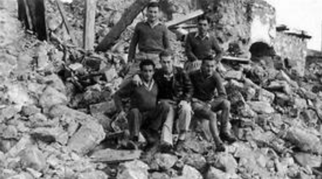 DAVID BEN-GURION PROCLAMA LA INDEPENDÈNCIA DE "ISRAEL"