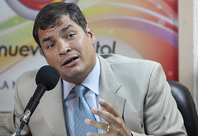 Correa acepta cambios Ley Antimonopolio