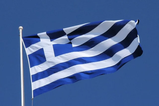 GRECIA SE CONVIERTE EN EL DÉCIMO PAÍS MIEMBRO