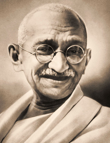 Mohandas Karamchand Gandhi is born in Pordanbar, India.