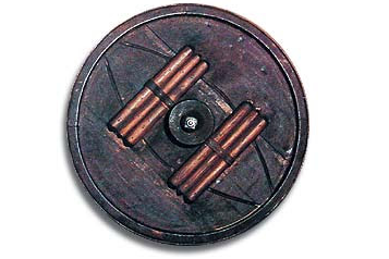 Armes i eines fabricades amb metall .