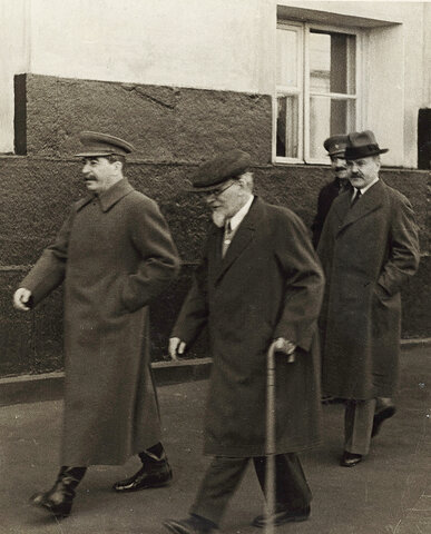 Molotov & Kalinin's jewish wives arrested