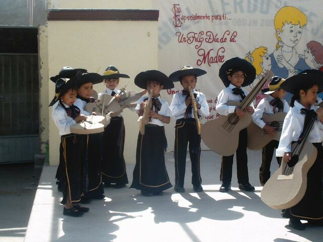 Mis primeros amigos en el Kinder