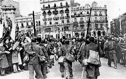 Las tropas nacionales entran en Madrid sin resistencia