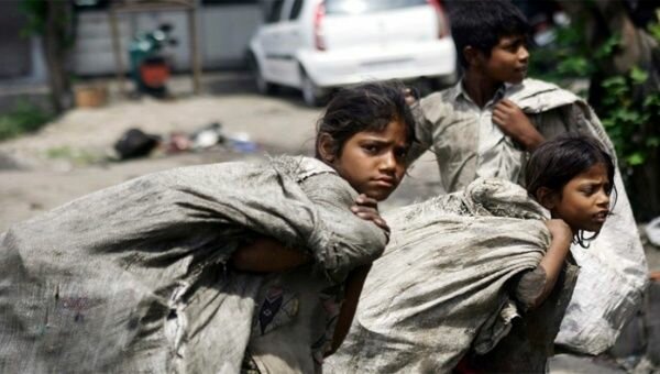 POBREZA Y ABONDO - SIGLO IV - XIII