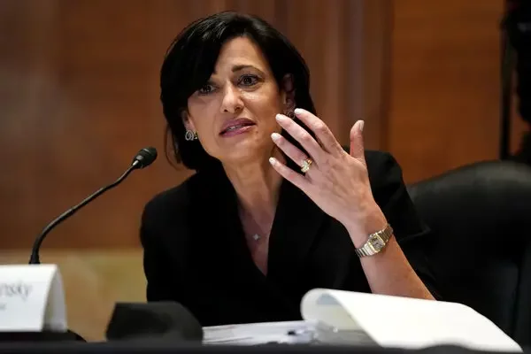 Dr. Rochelle Walensky, CDC, Debunks Viral TikTok Trend