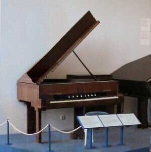 Piano Electromecanico