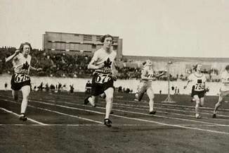 Female Athletes & Women Partaking In Sports (+2)