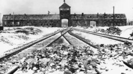 Timeline: Les Holocauste nazie, la shoah et la deuxieme guerre mondiale