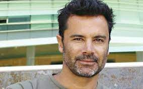 Fallece Felipe Camiroaga