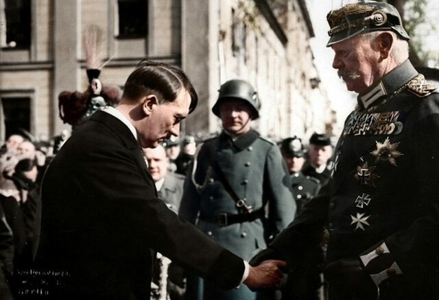 Hitler viene nominato Cancelliere