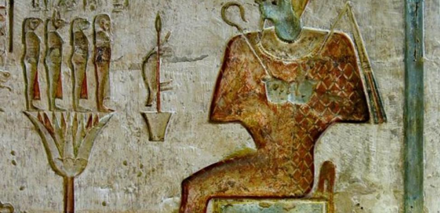 Inicio del dominio tebano (11ª a 14ª dinastías), destacando Montuhotep.  Tebas se convierte en la capital de Egipto