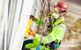 DECRETO 2090 DE 2003