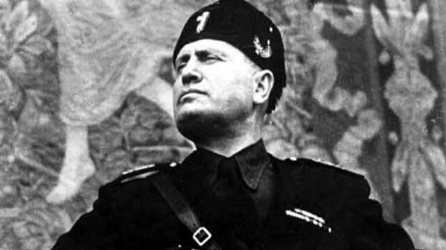 Il Duce arriba al poder